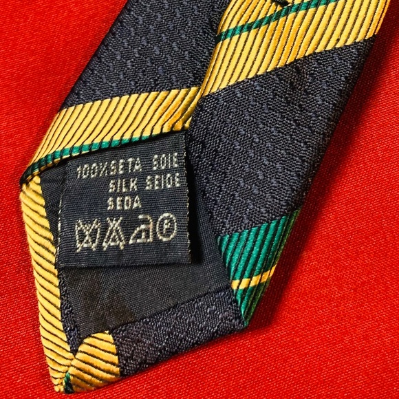 🔥MENS BURBERRY STRIPE TIE 100% SILK MADE IN ITALY - Picture 5 of 8